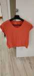 T-shirt z dekoltem