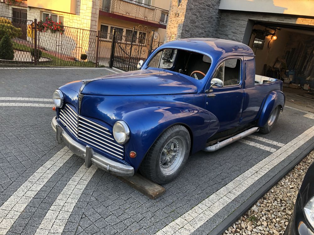 Peugeot  203 Projek silnik v8 z 1957roku
