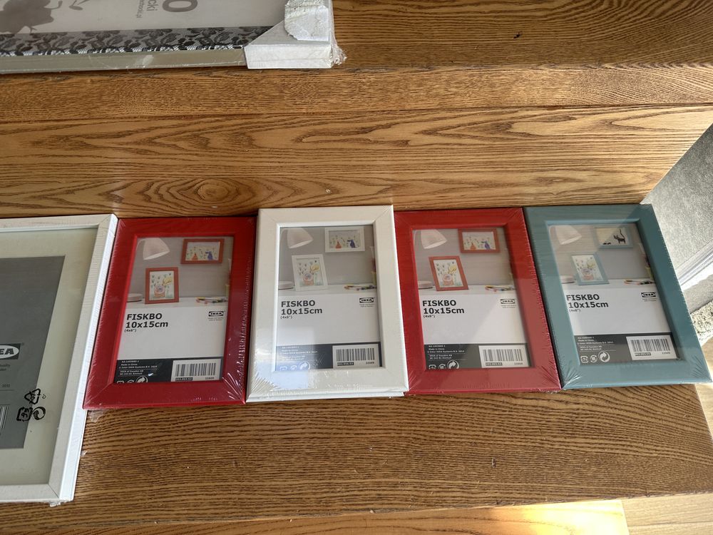 Komplet ramek do zdjec Ikea, Carlson