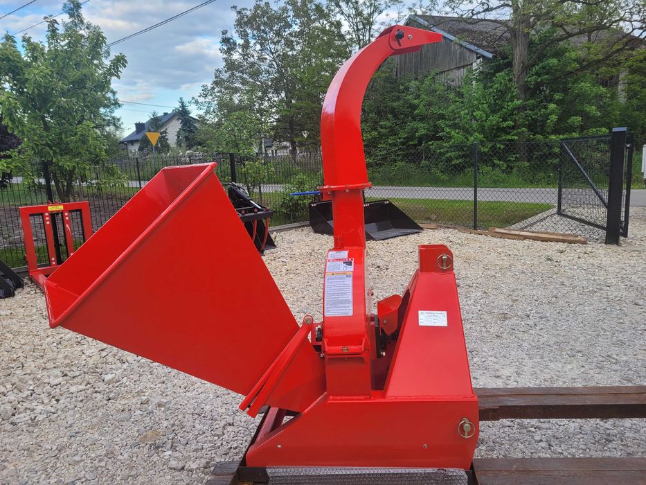 Rozdrabniacz do gałęzi Rębak tarczowy na wałek WOM ciągnika/ traktorka