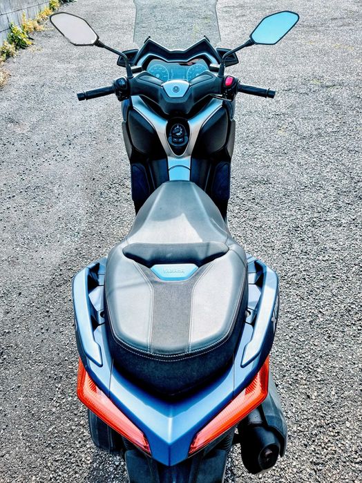 Yamaha X-MAX 300