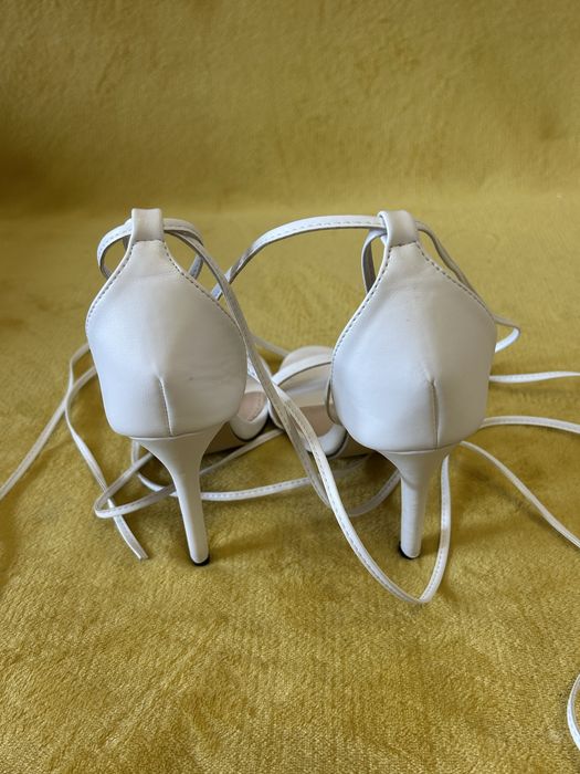 Жіночі босоніжки