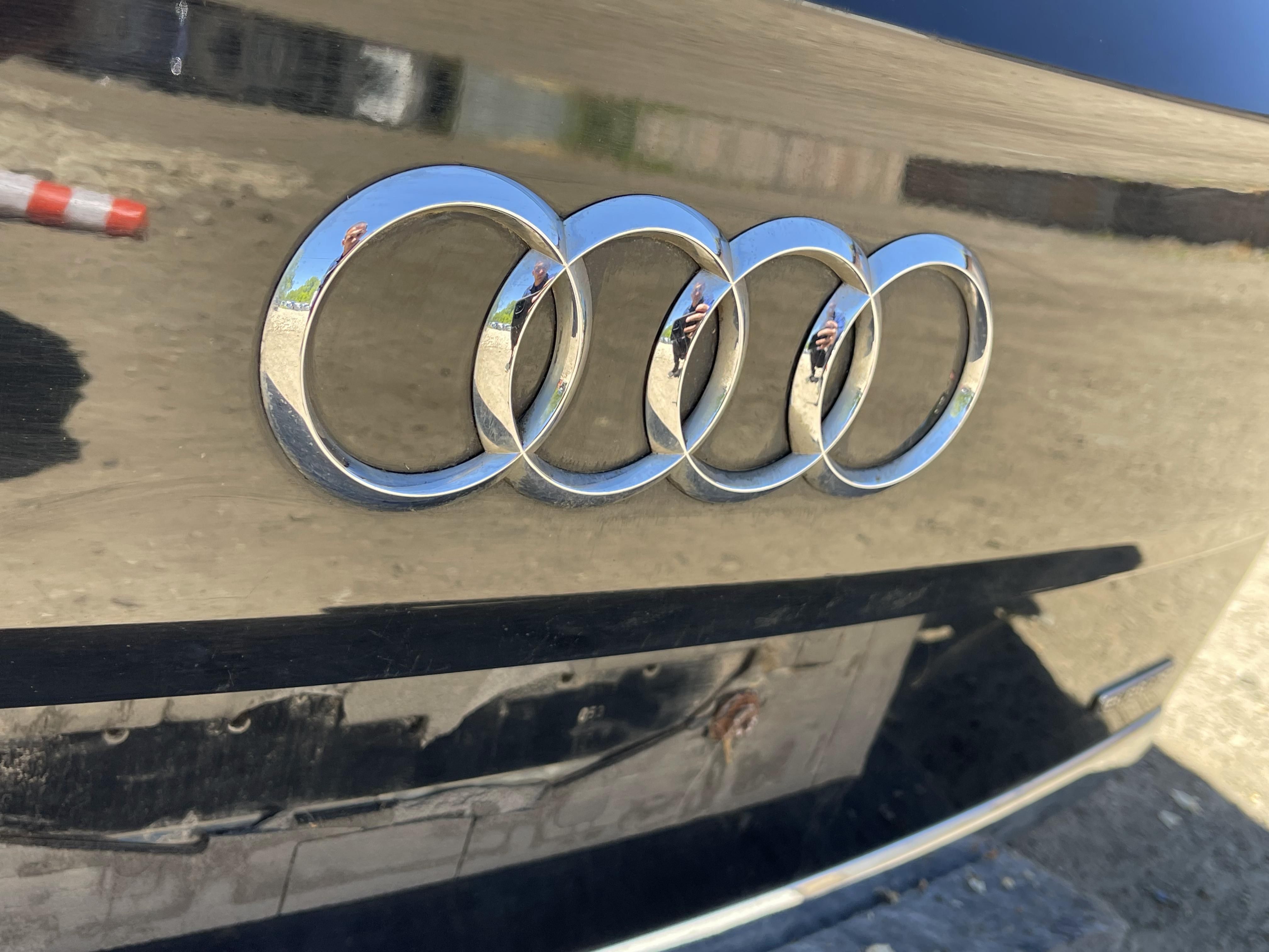 Кришка багажника AUDI A6 C7 универсал задня ляда крышка ауди а6 с7
