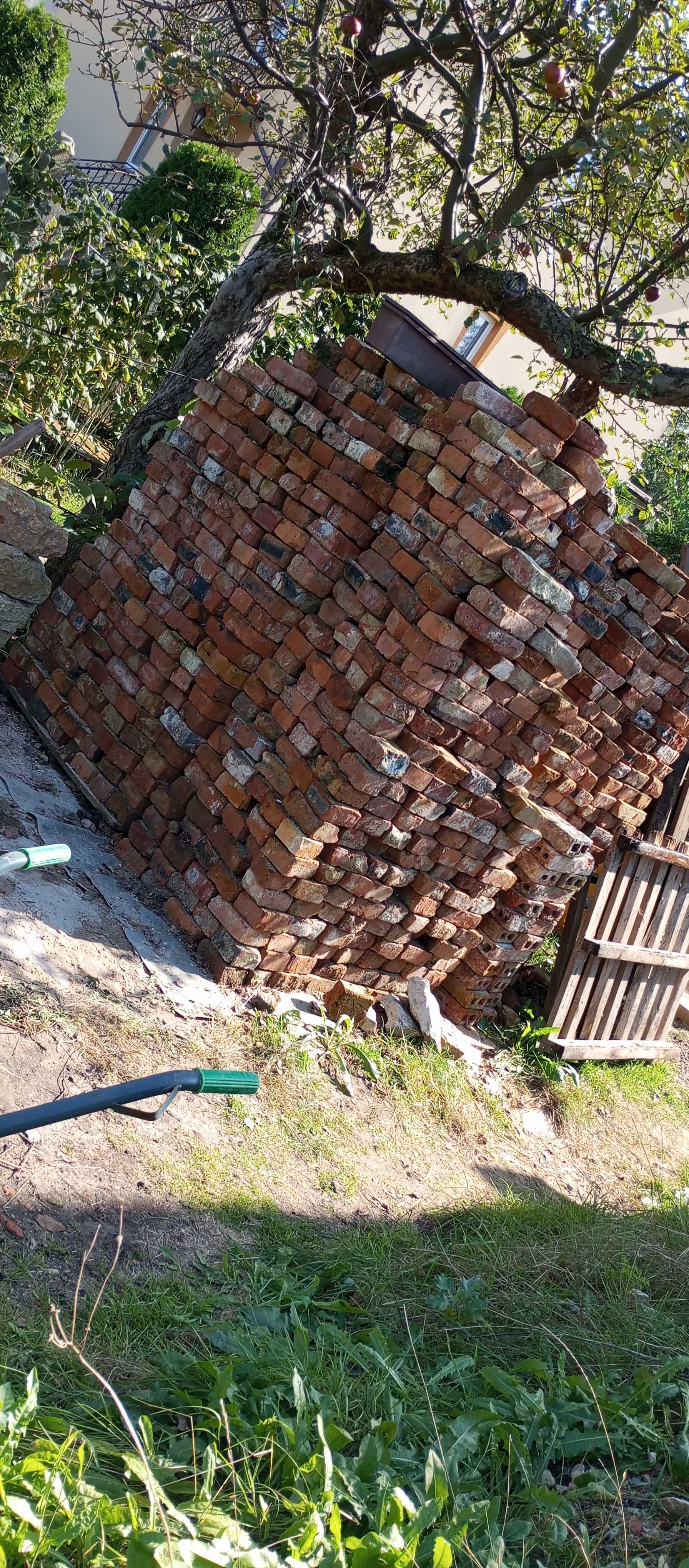 cegły  z rozbiórki starego domu około 1/2 i 3/4  BARDZO DUŻA  ilość