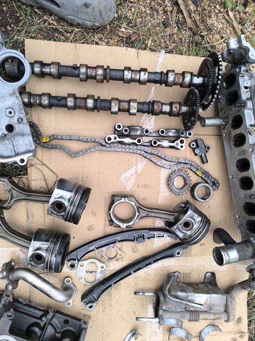 Запчастини двигуна лексус іс 220