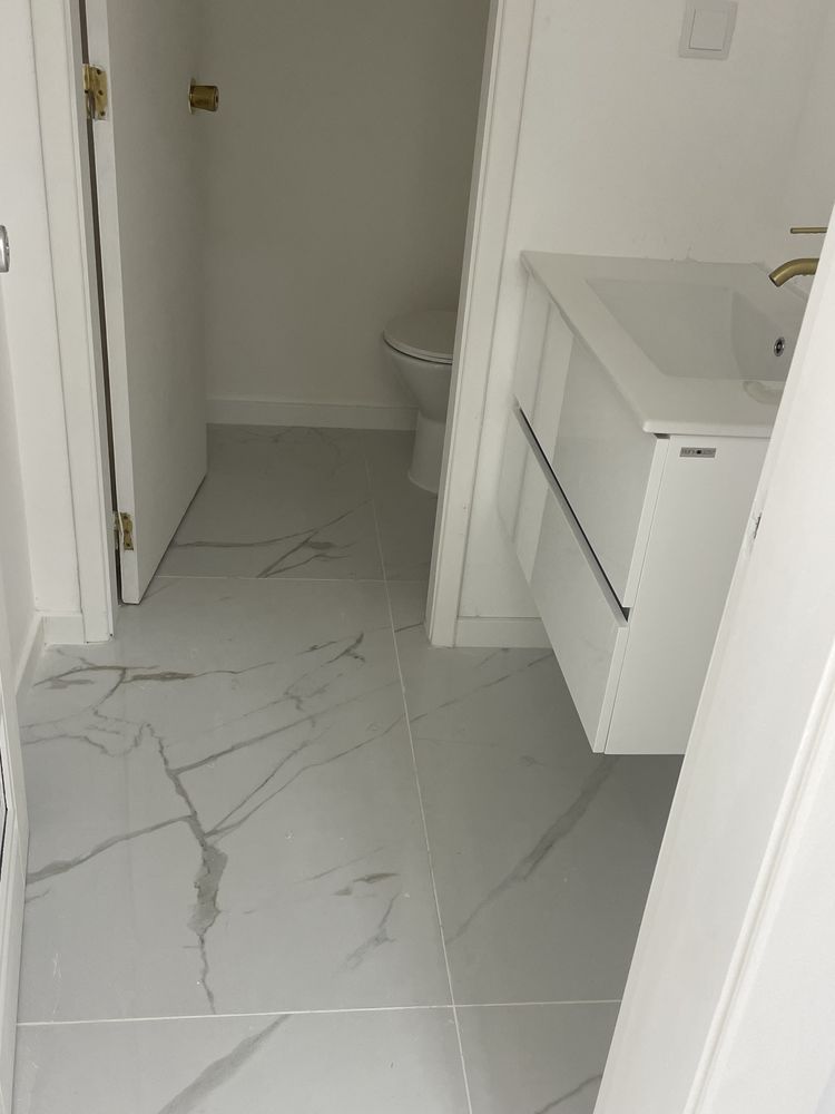 Remodelaçoes de casas de banho e ladrilhos em geral