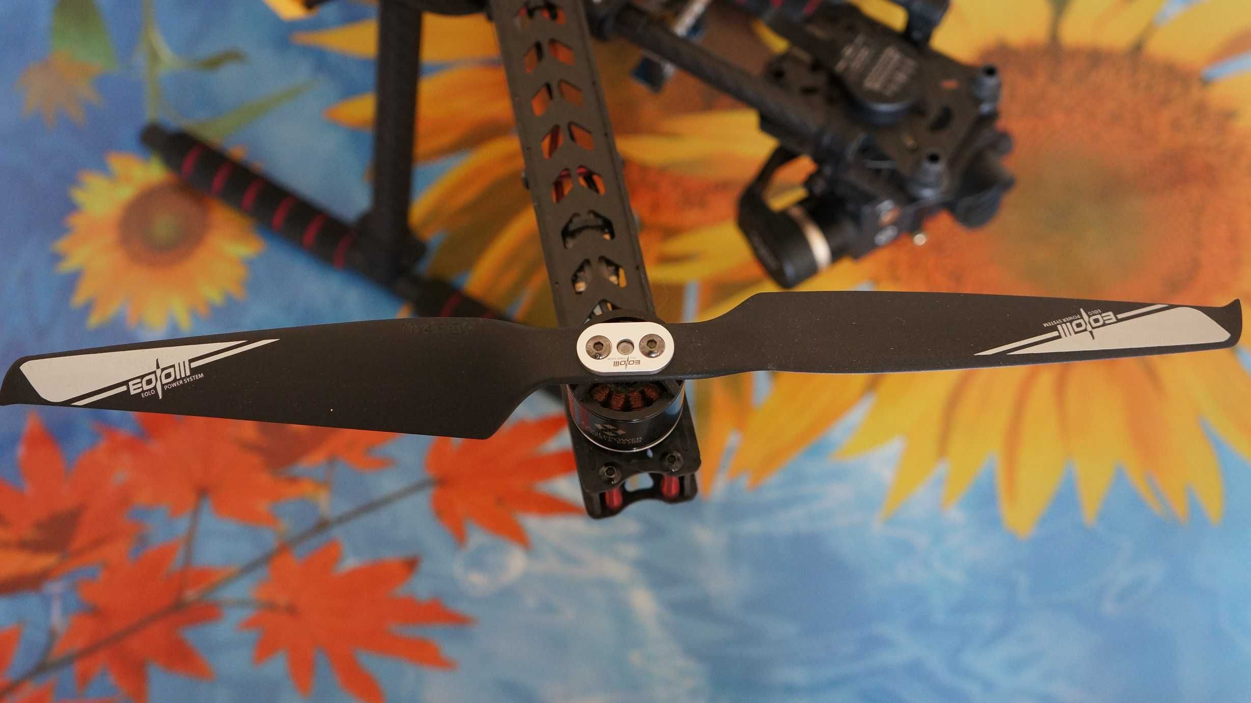 Квадрокоптер на раме HSKRC59 X450 + 3-х осевой подвес и Firefly 8S