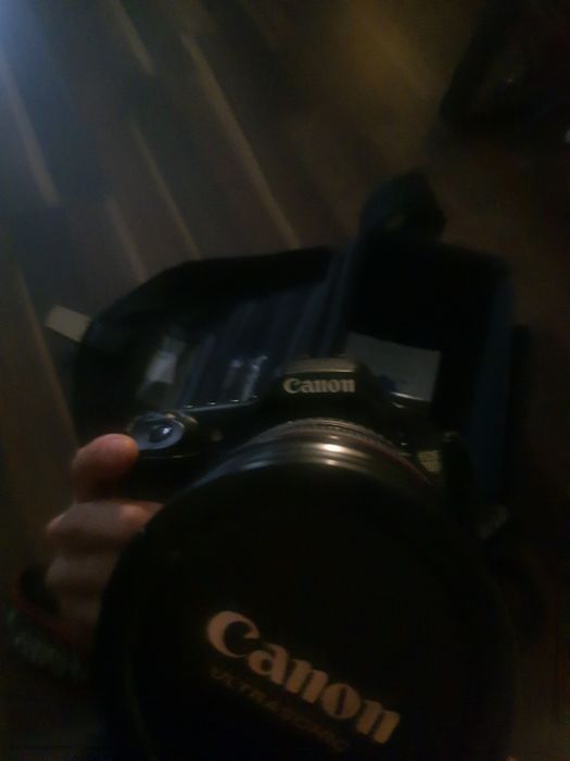 Фотоапарат Canon