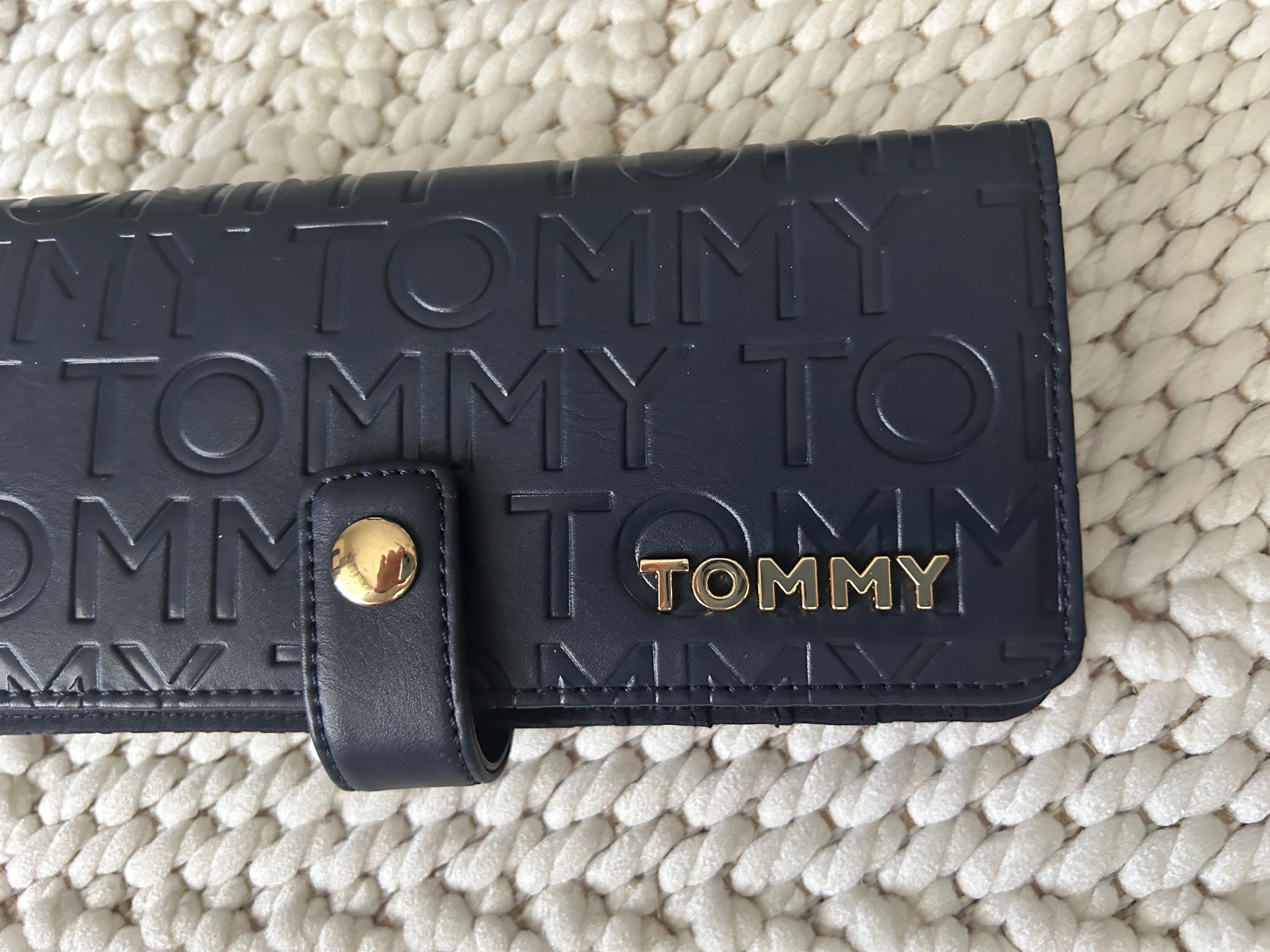 Tommy Hilfiger portfel na zatrzask
