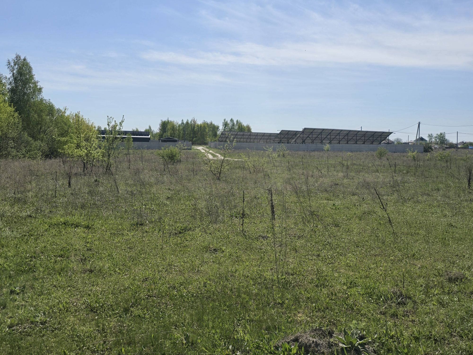 Продам ділянку 12 соток в с. Сонячне.