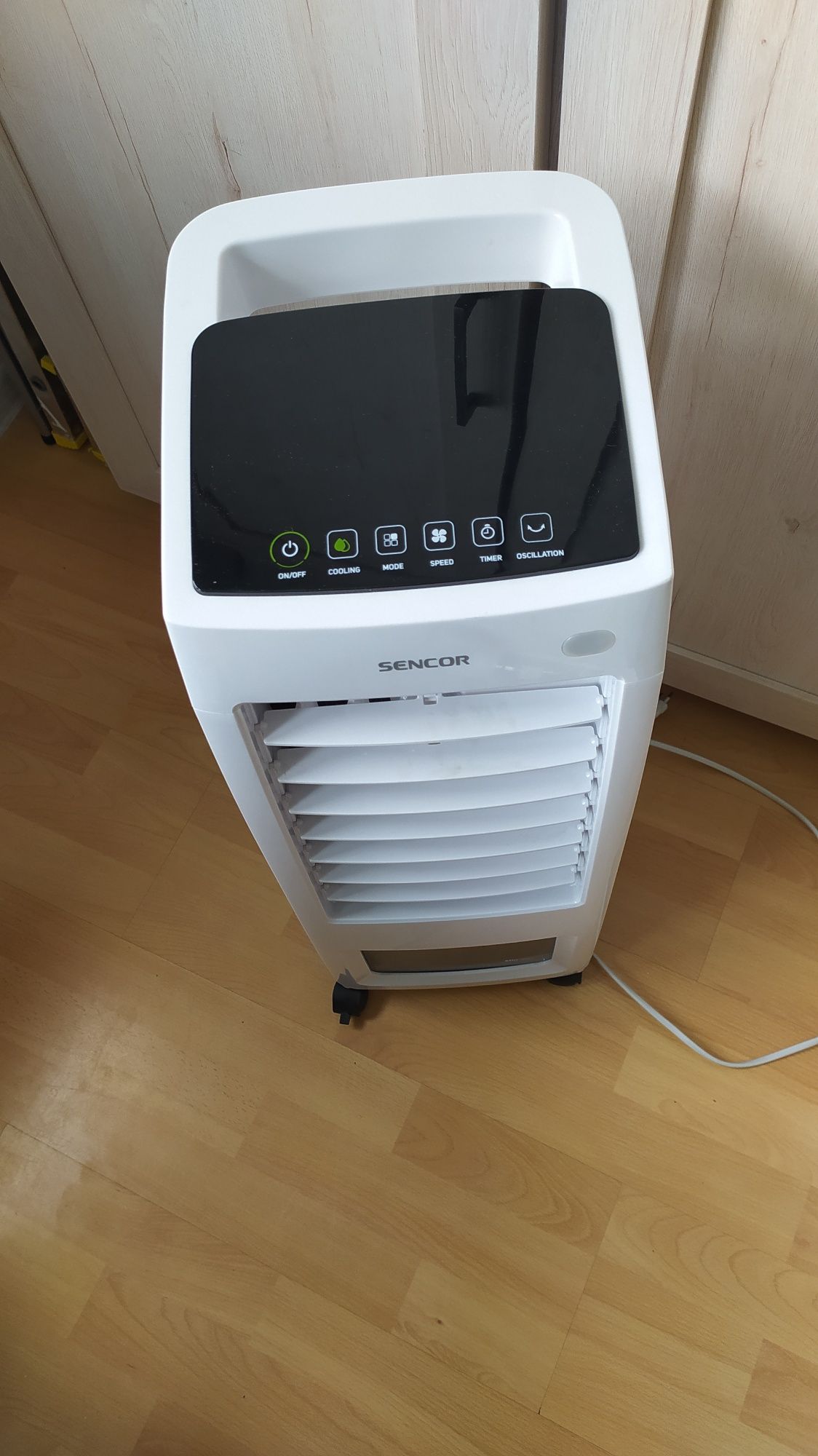 Klimator Sencor SFN6011WH