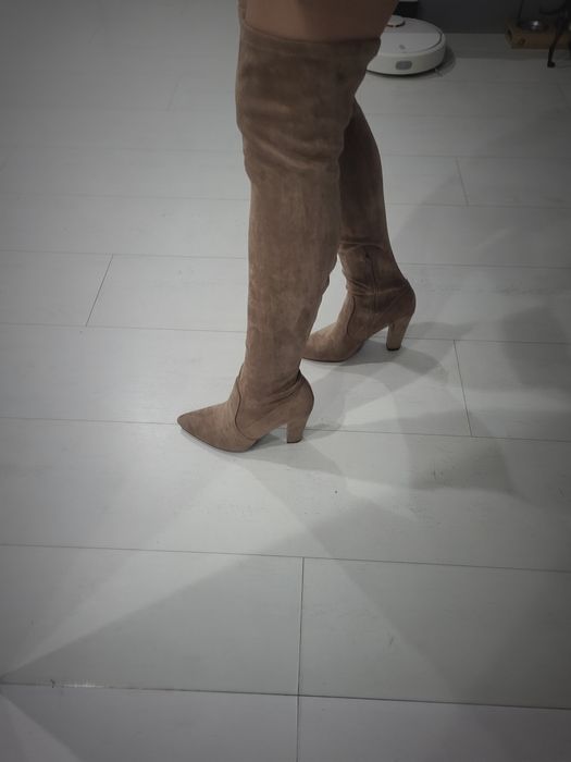 Muszkieteki zamszowe jak Nowe