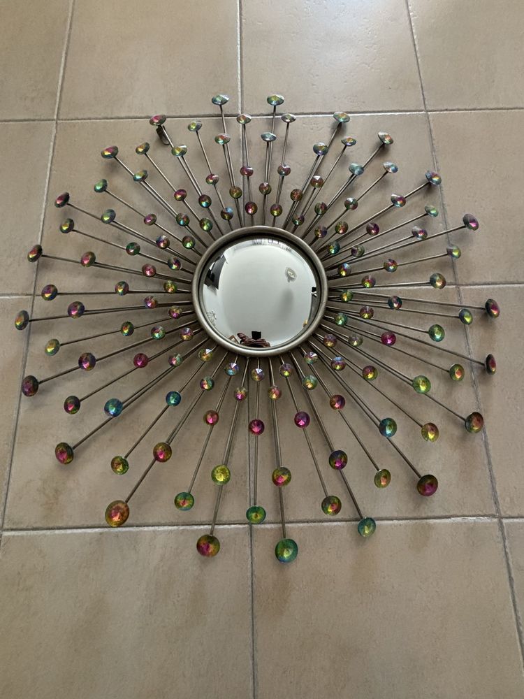 Vendo aplique decorativo de parede.