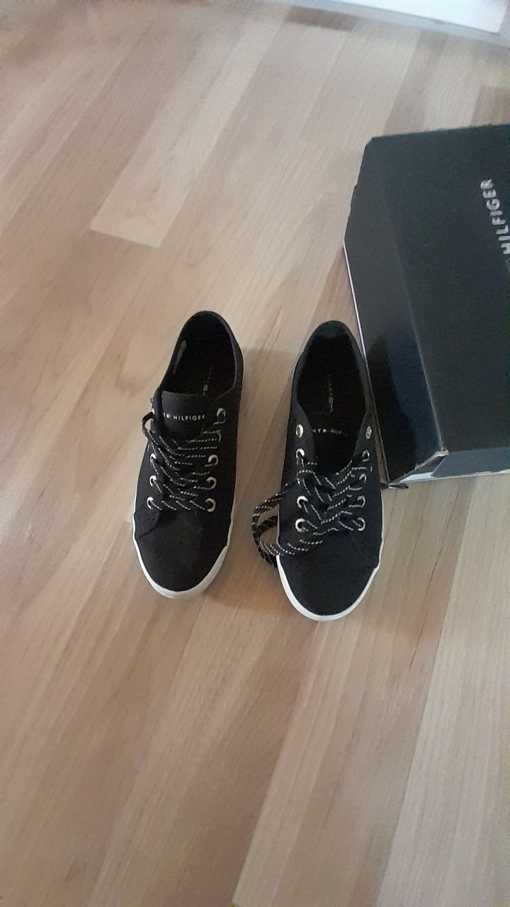 Buty tenisówki czarne