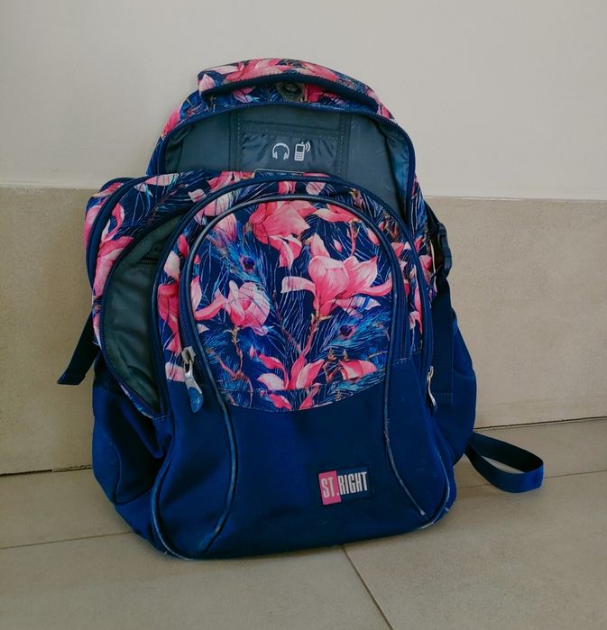 St. Right Plecak z wejściem na słuchawki - wodoodporny