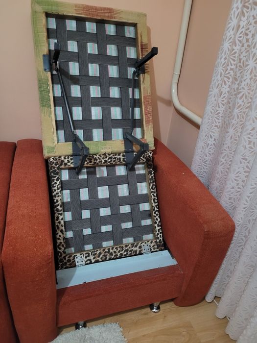 Розкладне крісло