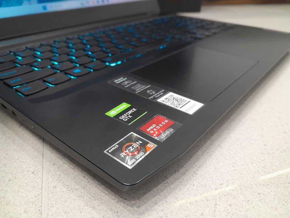 Laptop Gamingowy Lenovo / Geforce GTX 1650 / Ryzen 5 / 512 SSD