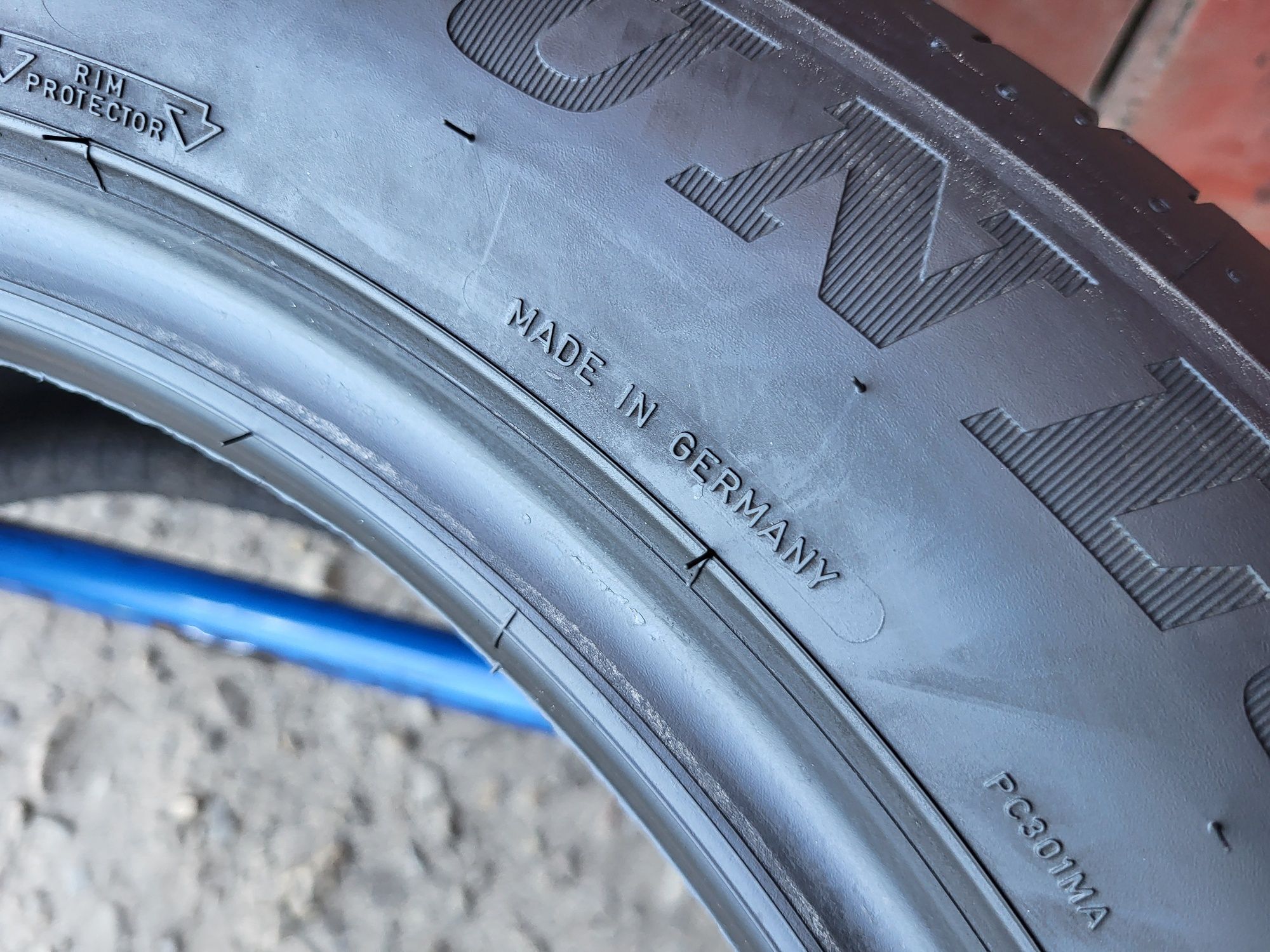 235/50/18 R18 Dunlop SP Sport Maxx GT 2шт ціна за 1шт шини