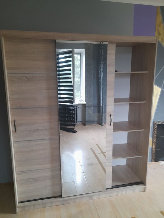 Szafa przesuwna 180cm rio 3 z lustrem
