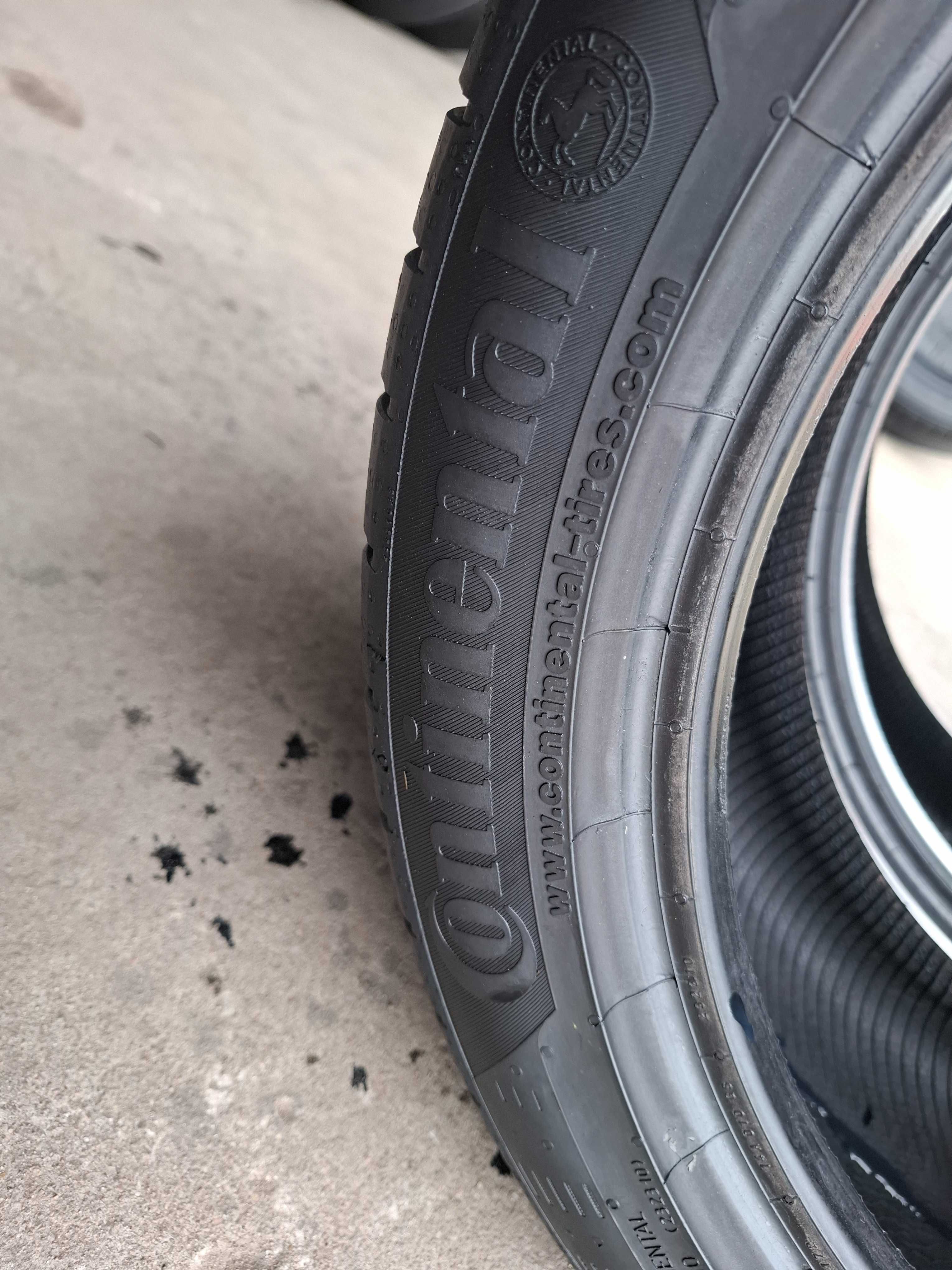 Opony lato 215/45/17 Continental.