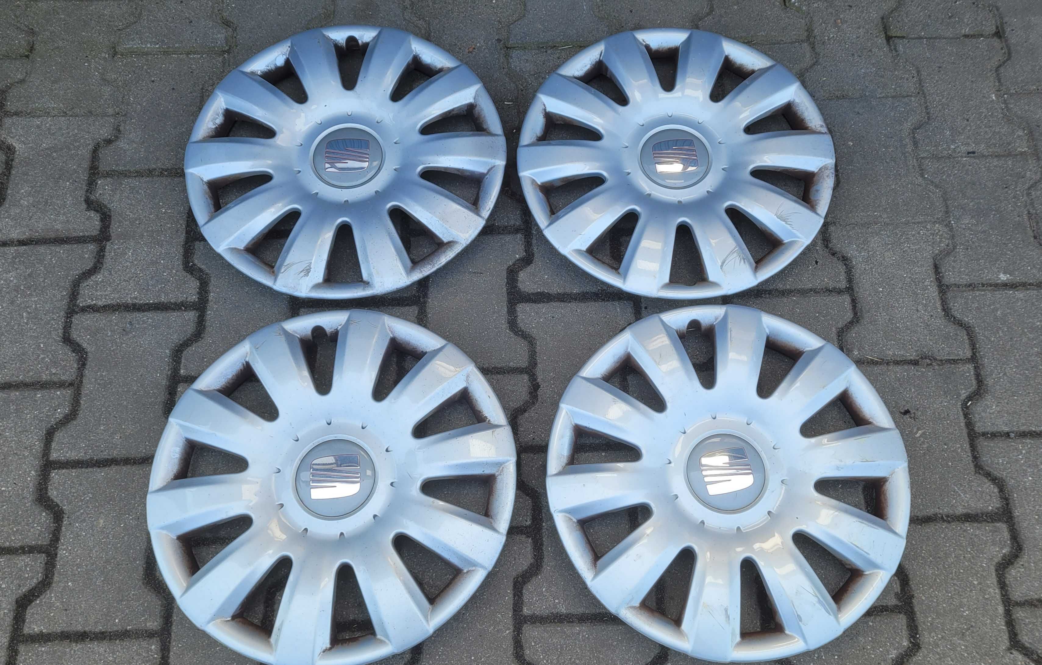 Seat kołpaki oryginalne 15" komplet