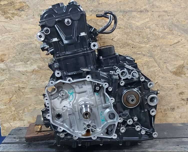 Silnik F900 XR R GS slupek przebieg 1000km Jak NOWY 2021r