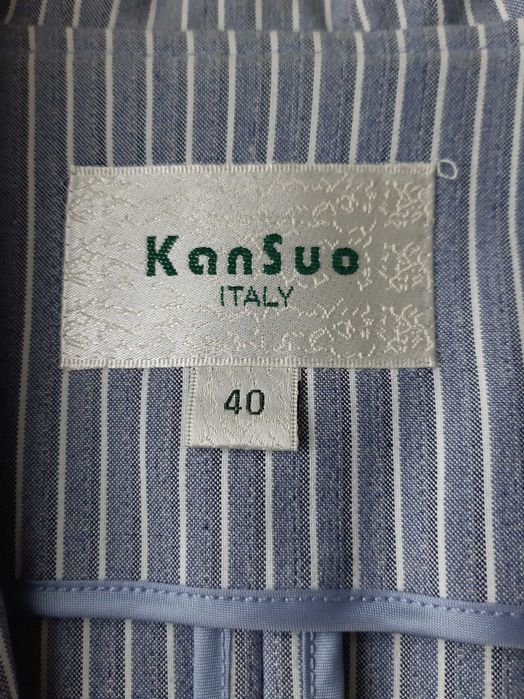 Продам женский костюм тройка