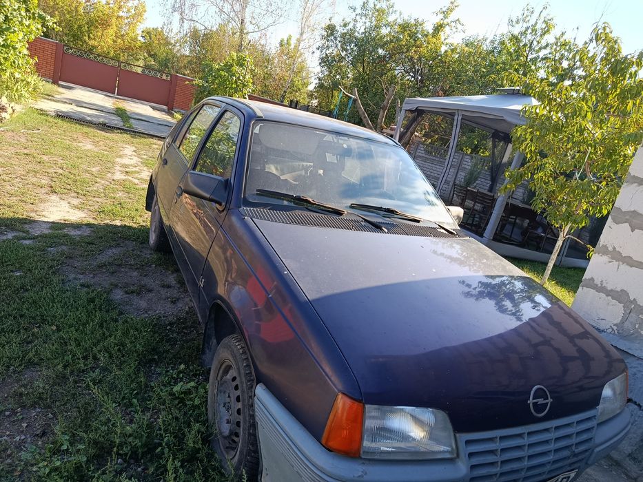 Продам Опель Кадет