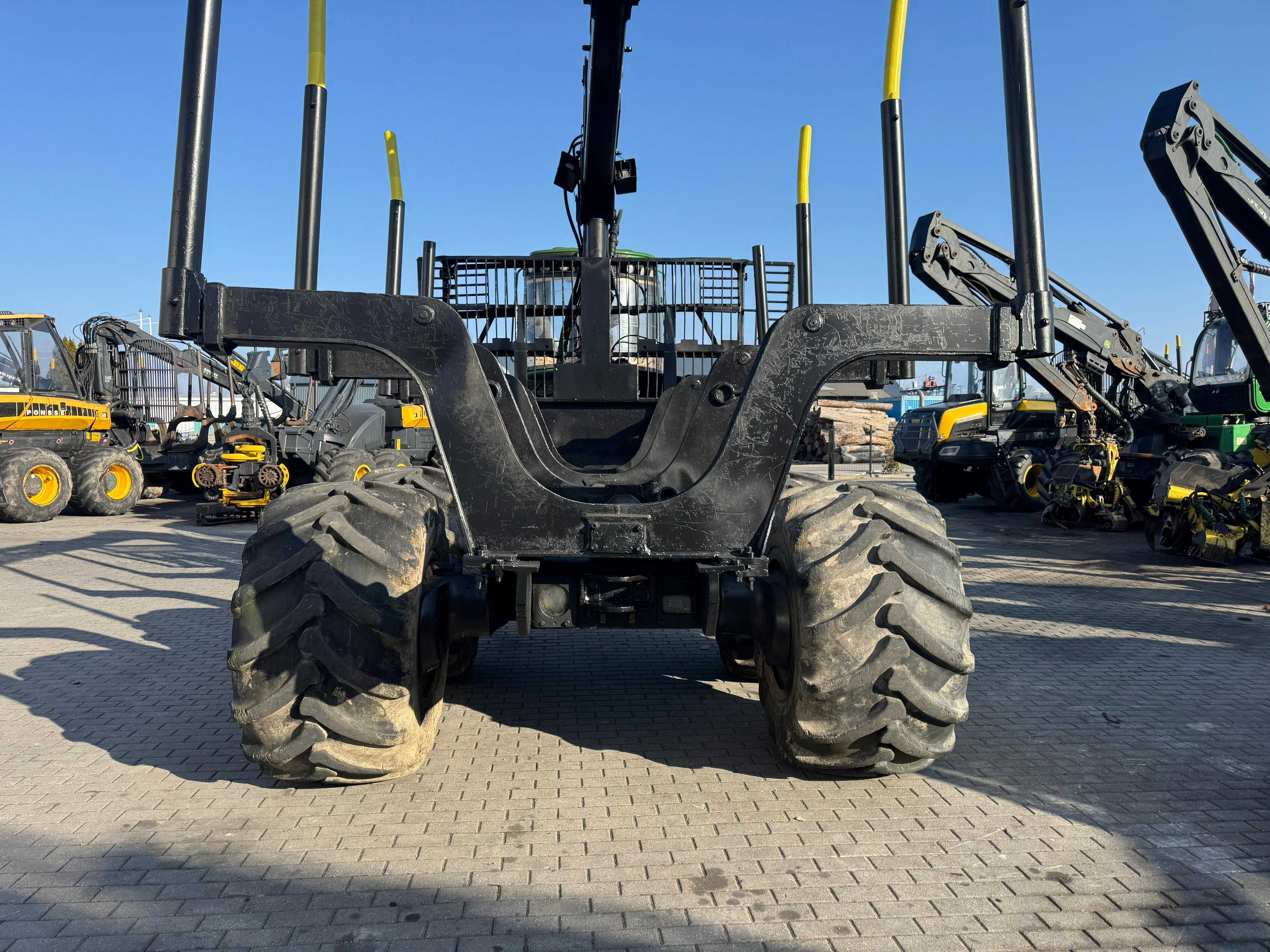 Forwarder John Deere 1510E VLS rok 2011