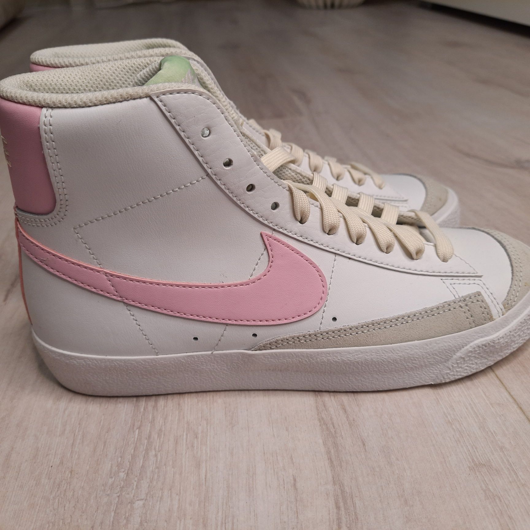 Оригінальні кеди Nike Blazer Mid 77 (Gs) DA4086-106