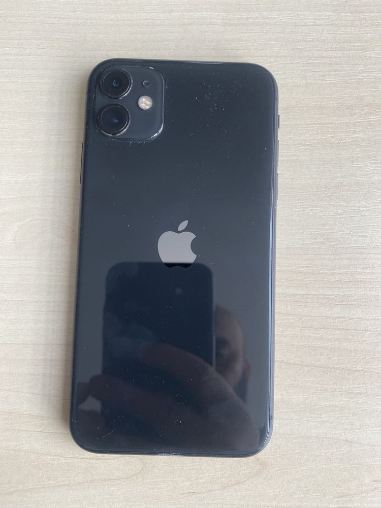 Продам IPhone 11 128g