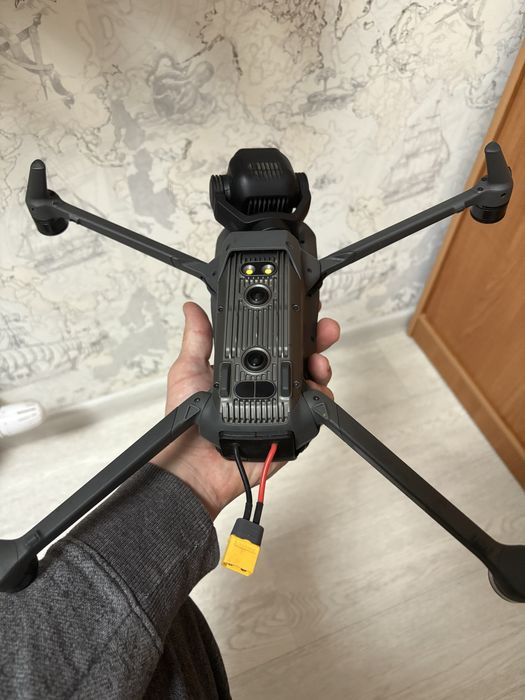 Mavic 3 pro з баткою