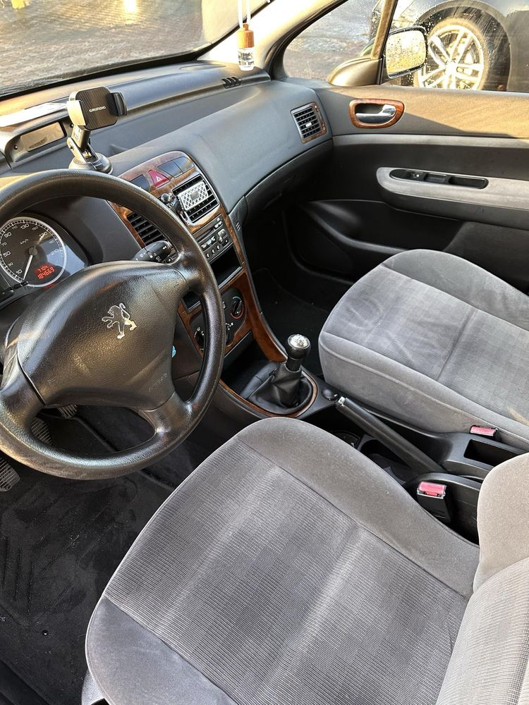 Peugeot 307 1.6 bezyna