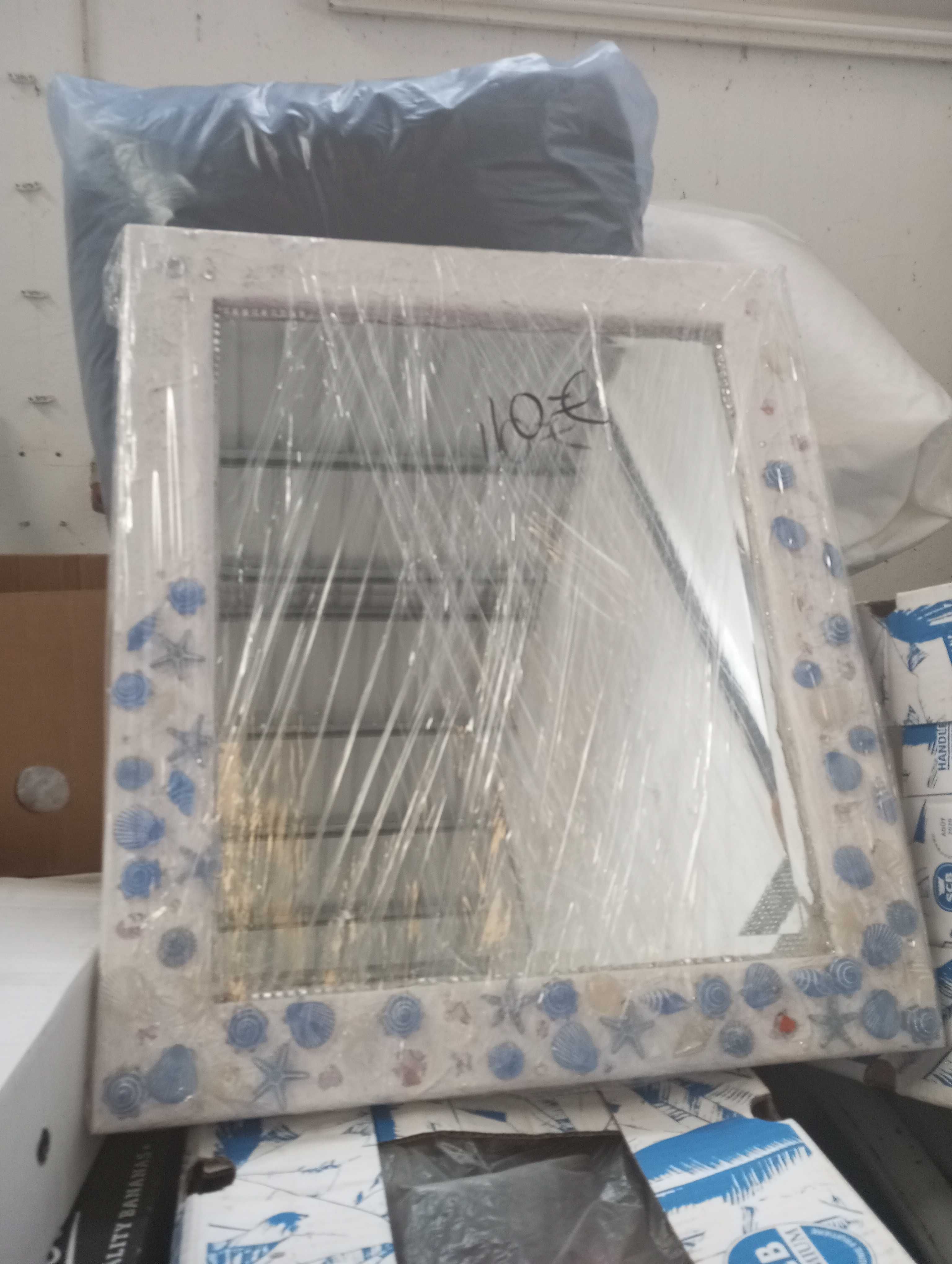 Mesa e cadeiras rústicas pura madeira em muito bom estado