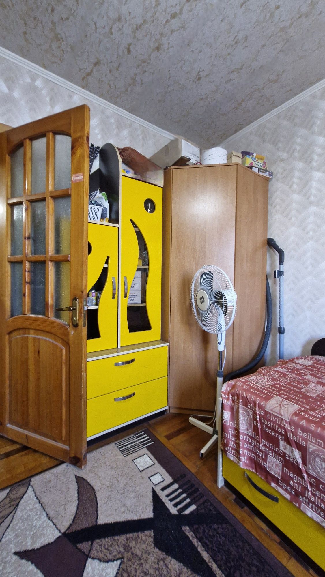 Продам 3-комн "чешку" на Бородинском, р-н "Континента"