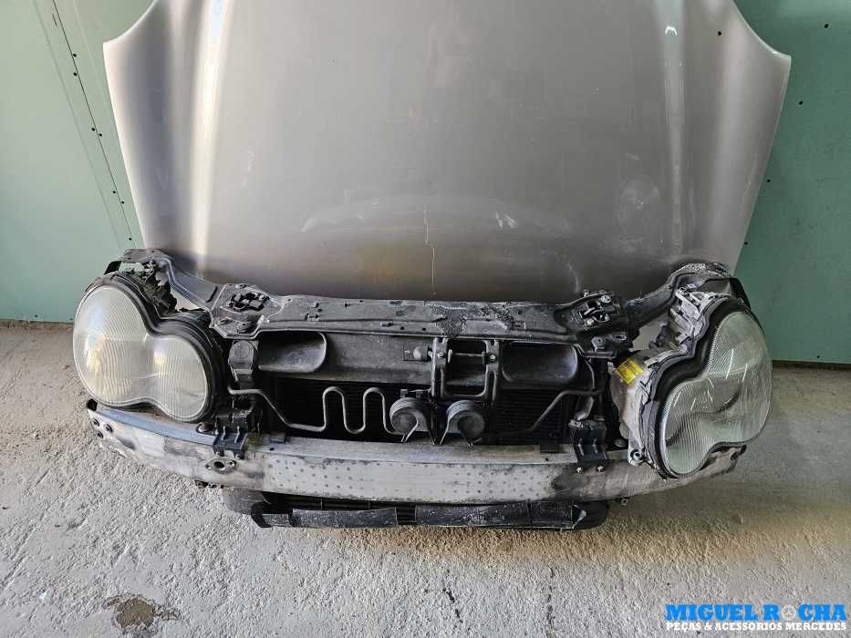 Frente completa Mercedes Classe C W203
