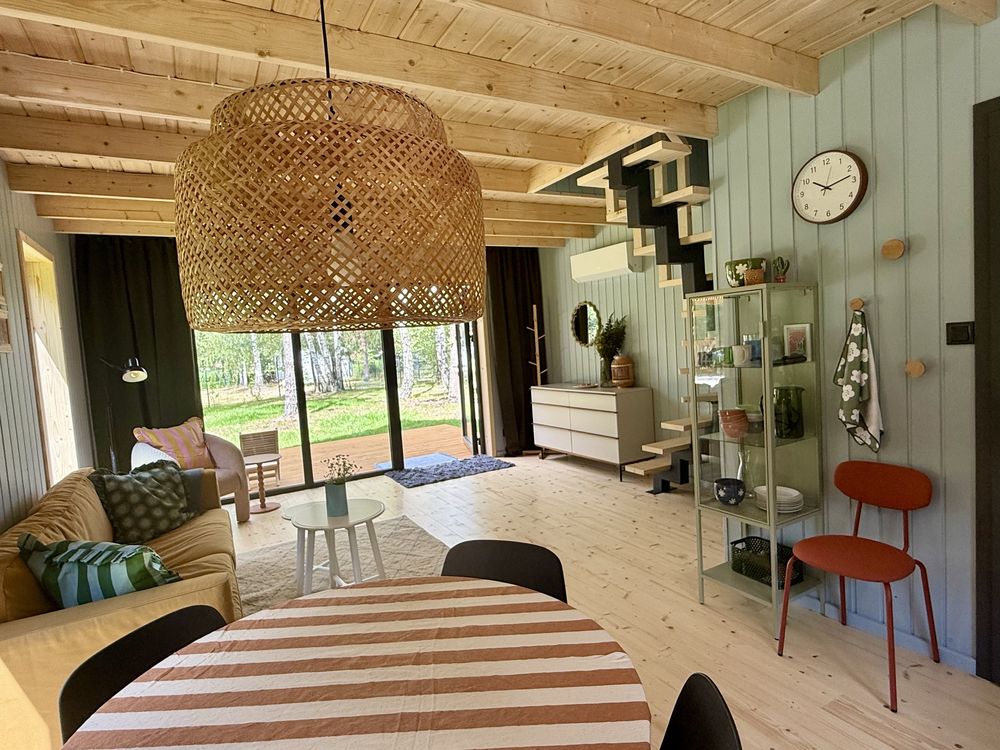 Nowy domek letniskowy na skraju lasu - niedaleko jezioro