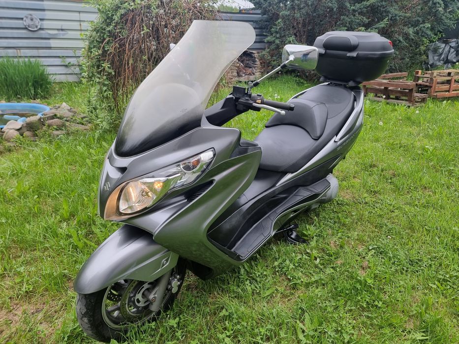 Suzuki burgman 400 zamiana