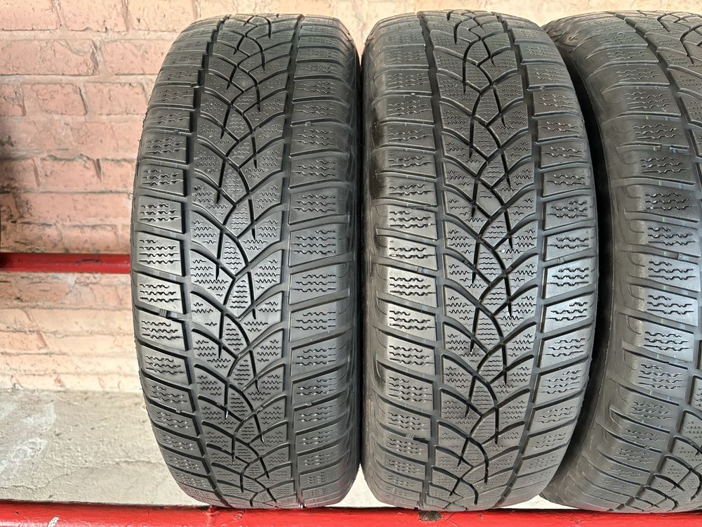 Комплект Зимових шин 205/60R16 Good Year
