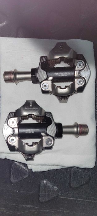 Bicicleta BTT Cross-Country Suspensão Total em excelente estado