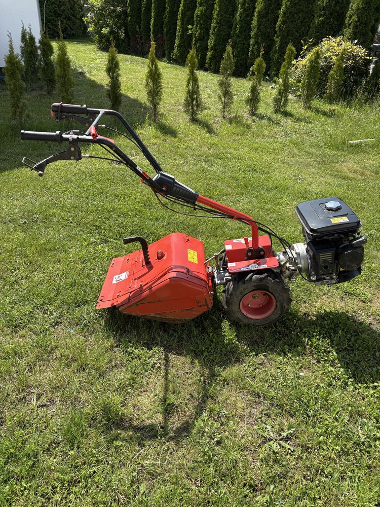 Glebogryzarka spalinowa z napędem eurosystems E 150 Robin