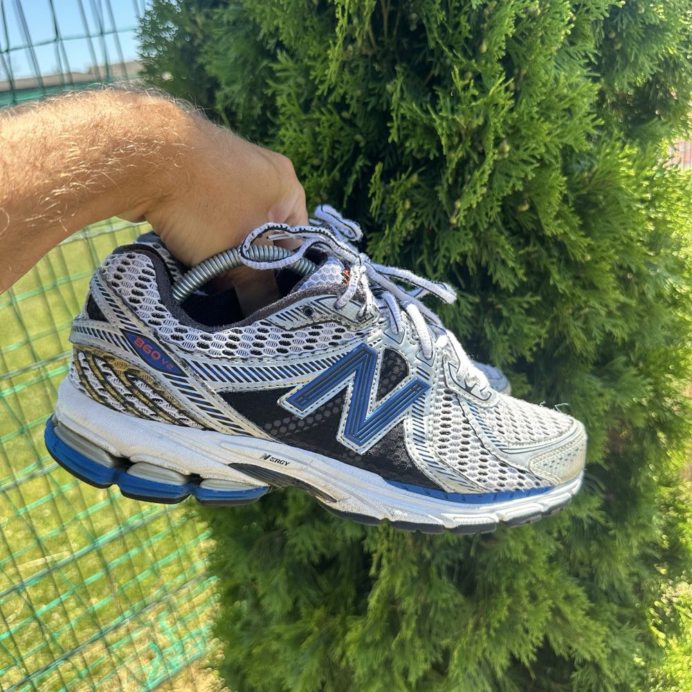 Чоловічі кросівки New Balance 860 v2 Розмір 42