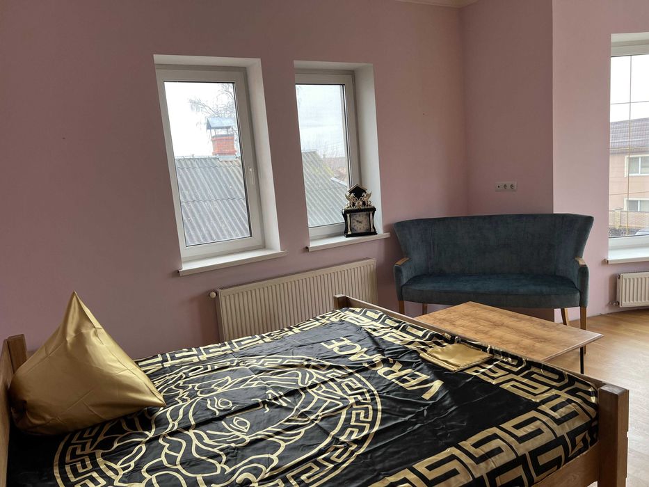 Продаж двоповерхового будинку вул. Надпільна