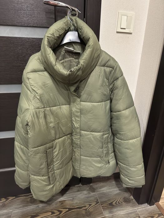 Зимова куртка колір хакі M-L