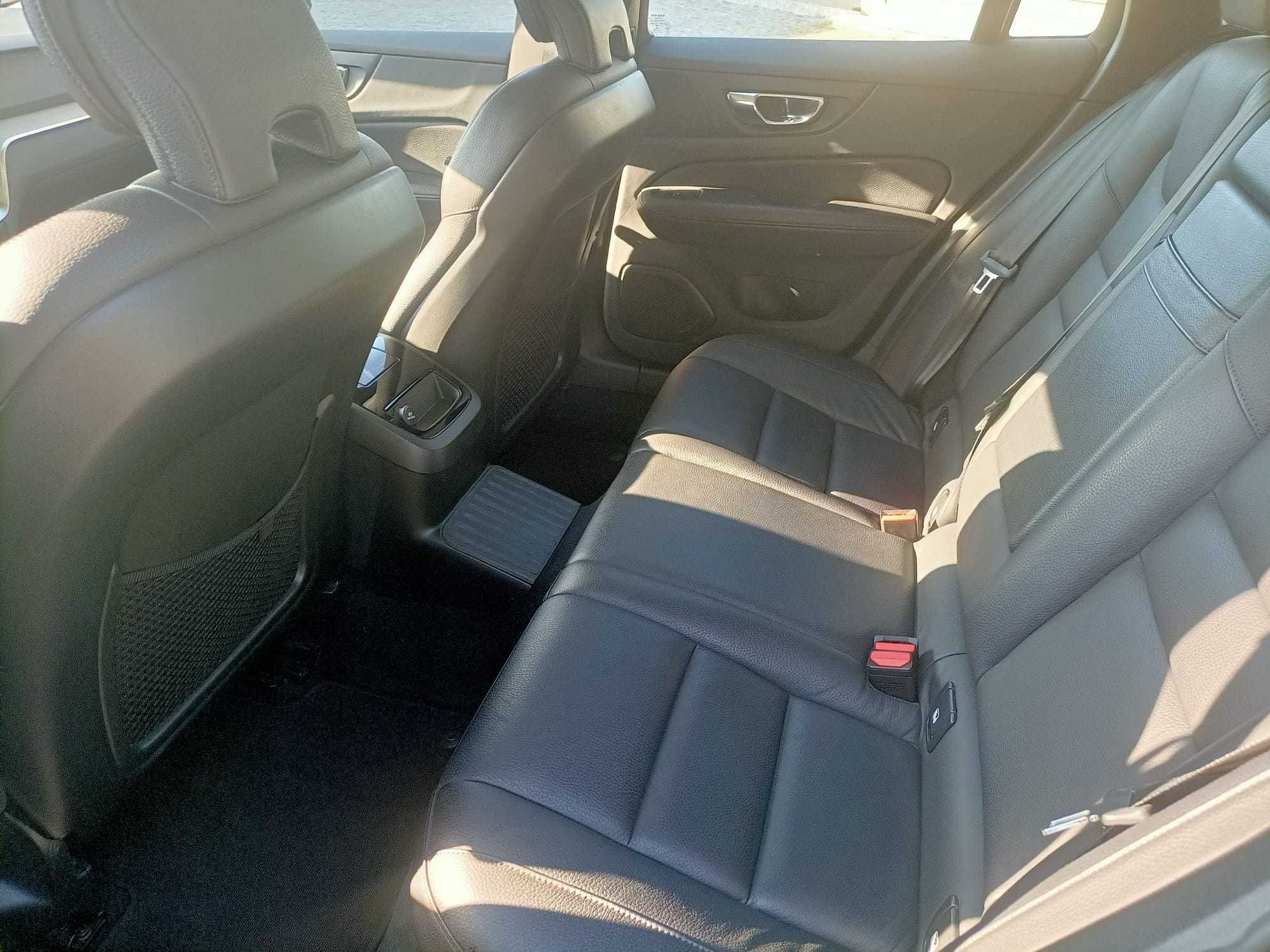 Volvo V60 T8 PHEV Inscription 390 cv