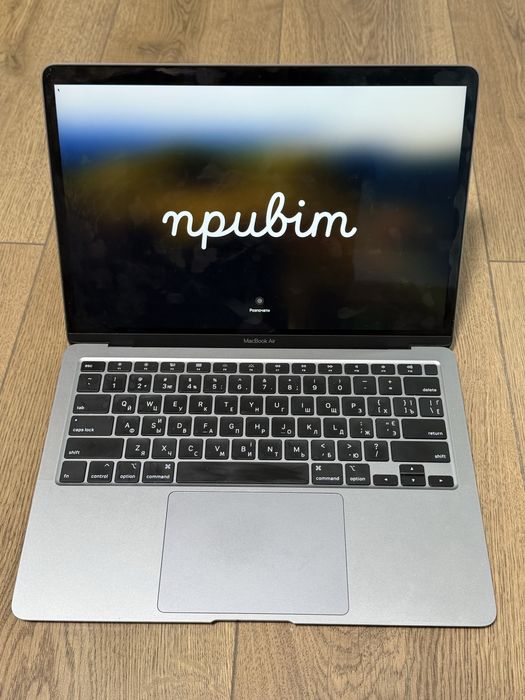 macbook air 2020 16/256