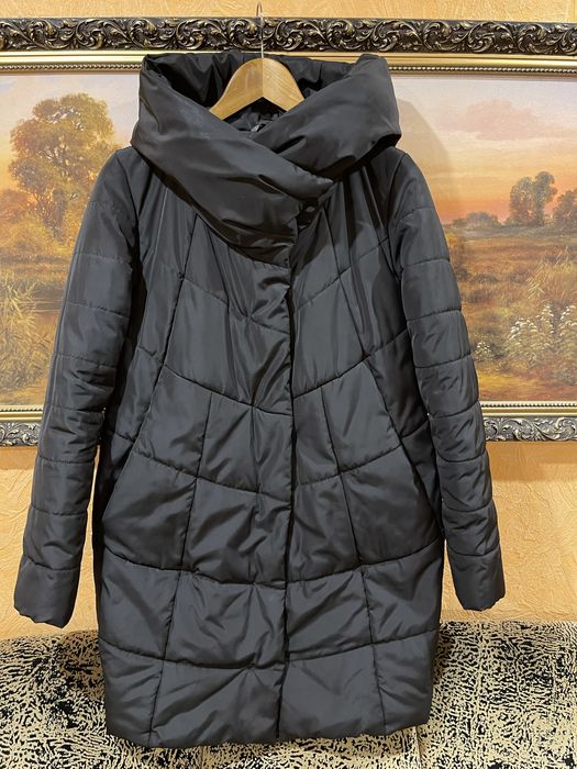 КУРТКА жіноча подовжена !Теплюча на холофайбері . Ідеальний стан