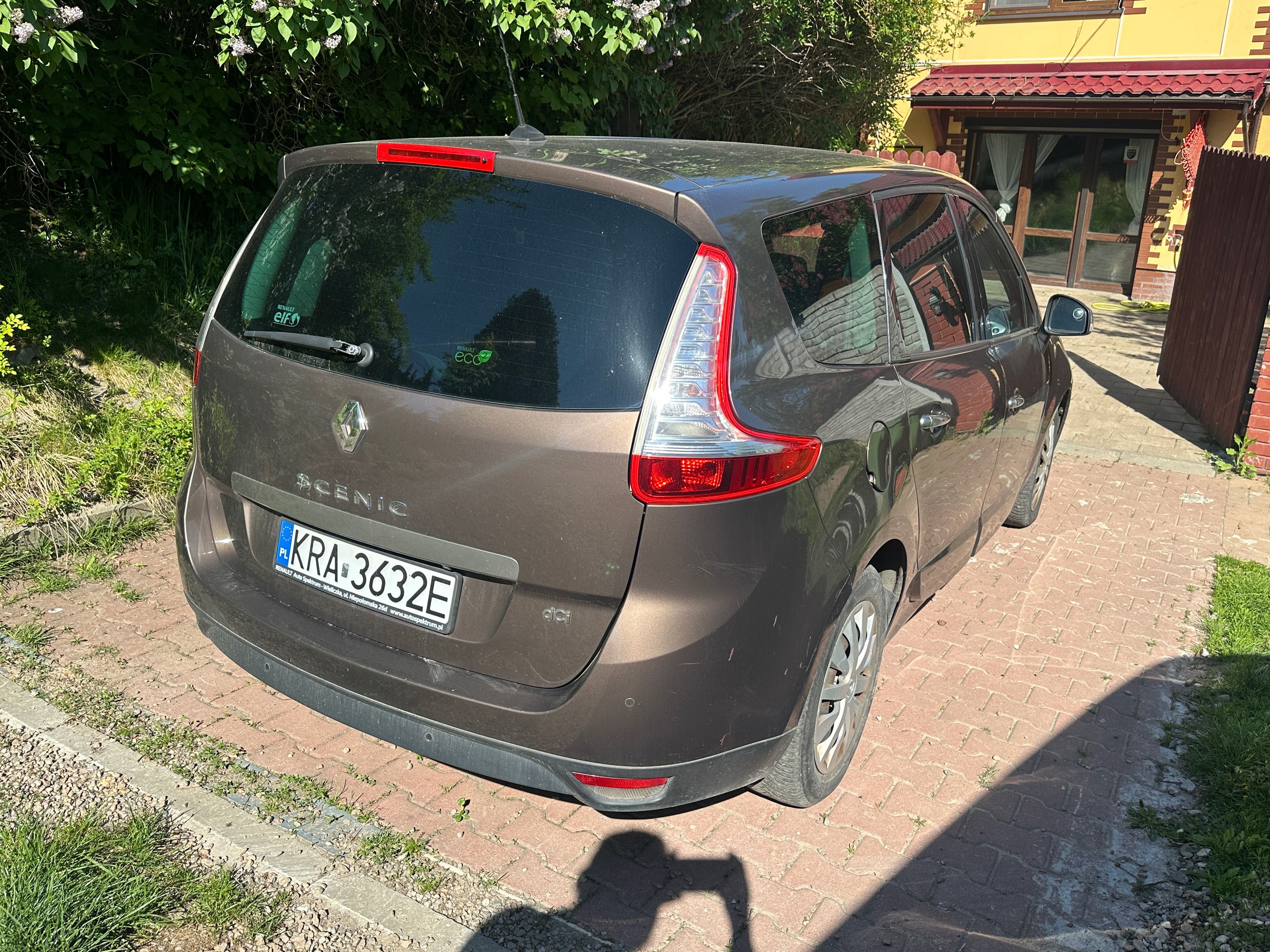 Renault grand scenic 1,5 diesel 141100km