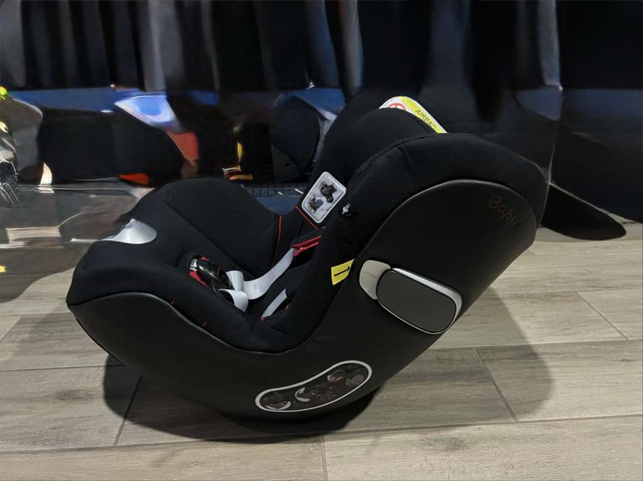 Автокрісло Cybex Sirona Z-isize