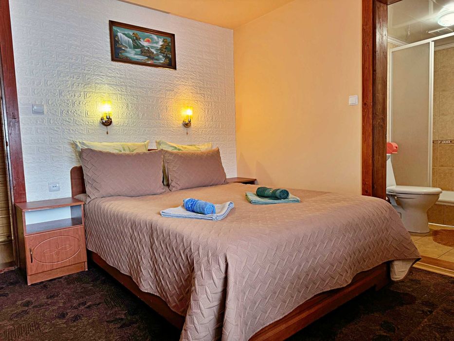 Котедж у Славську | сауна, басейн, мангали, альтанки | до 25 гостей